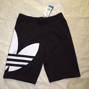 Adidas trefoil short BOYS M